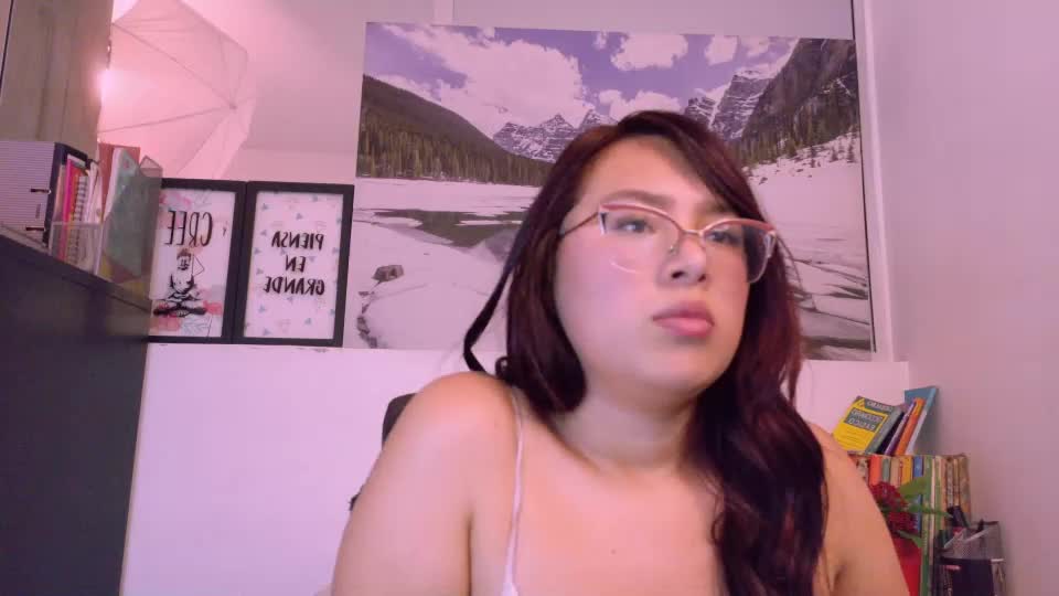 scarleett_02 Adult Chat August 8, 2026