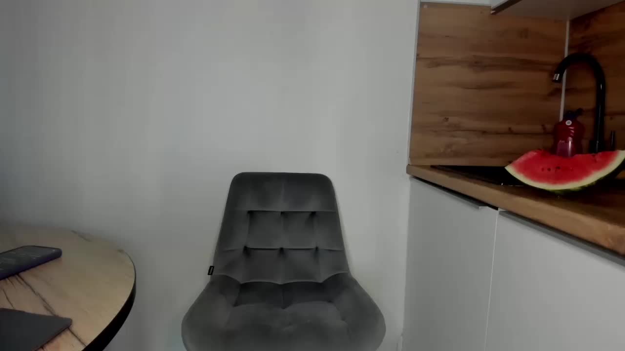 Milfa_hot Adult Chat August 9, 2026