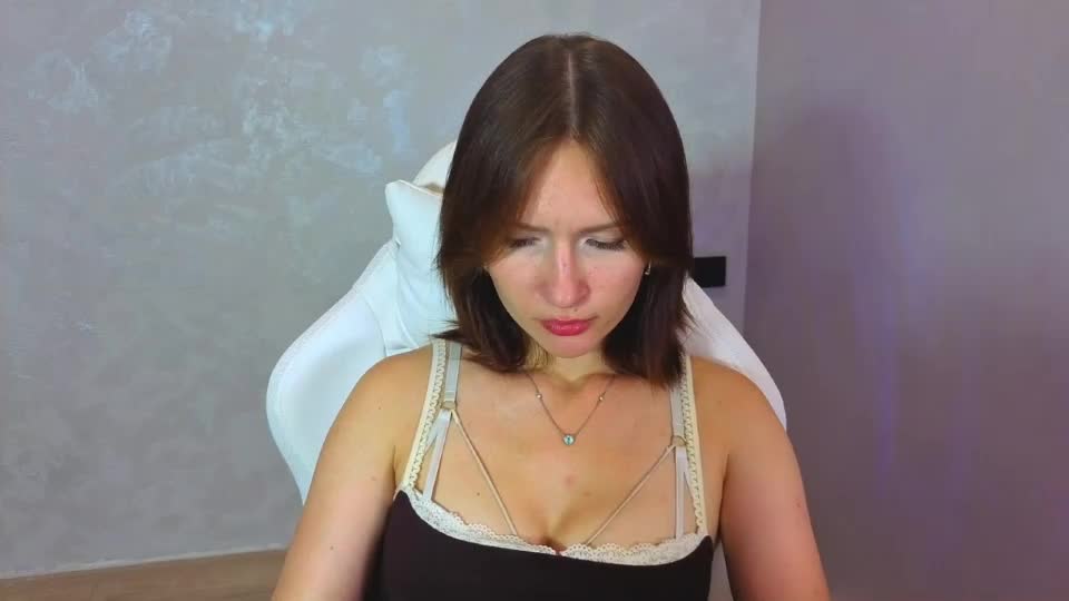 emmienova Adult Chat August 9, 2026