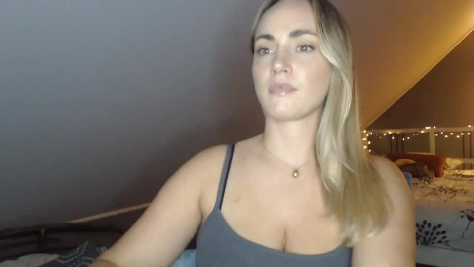 scarlettxblonde Adult Chat August 9, 2026