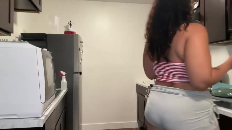 dreamyriri Adult Chat August 10, 2026