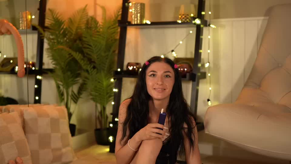 elliejules Adult Chat August 10, 2026