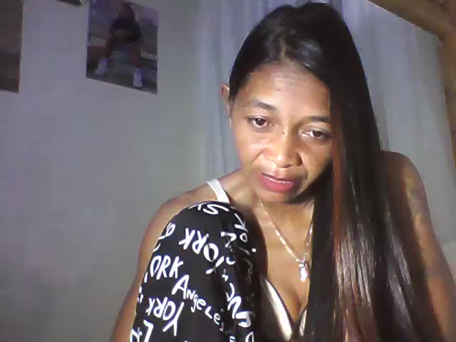 vixen_lina Adult Chat August 10, 2026