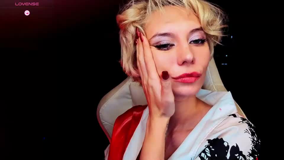 blond_ice_ann Adult Chat August 10, 2026