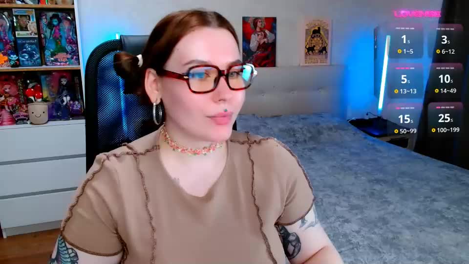 ur_geekgirl Adult Chat August 10, 2026