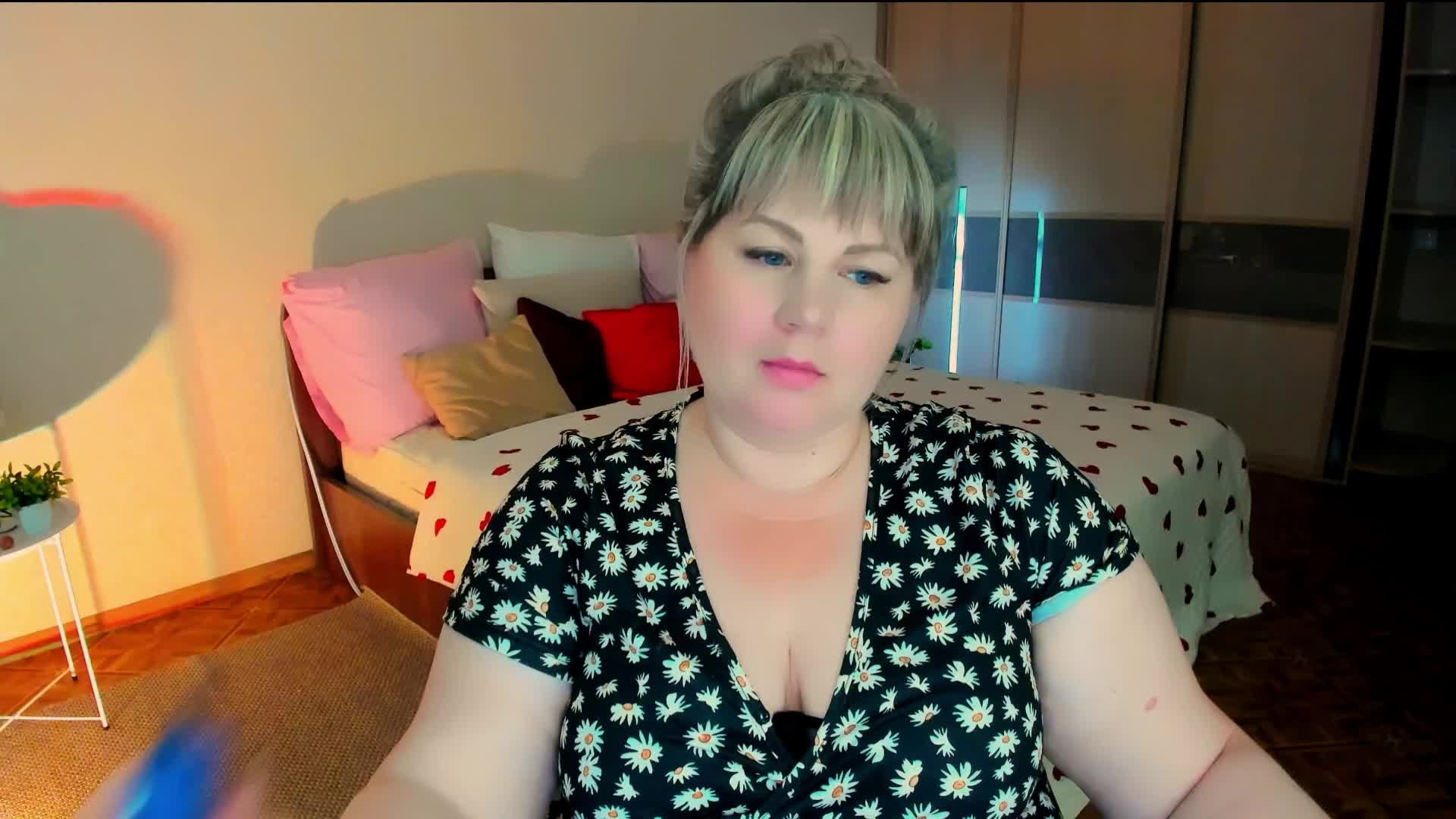 CrystaalStaar Adult Chat August 10, 2026