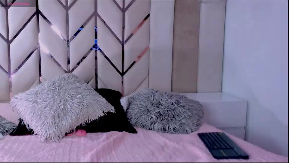 raven_luxx Adult Chat August 10, 2026
