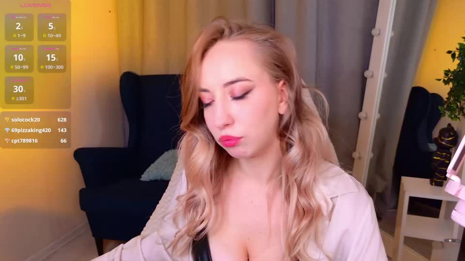 noirnymphh Adult Chat August 11, 2026