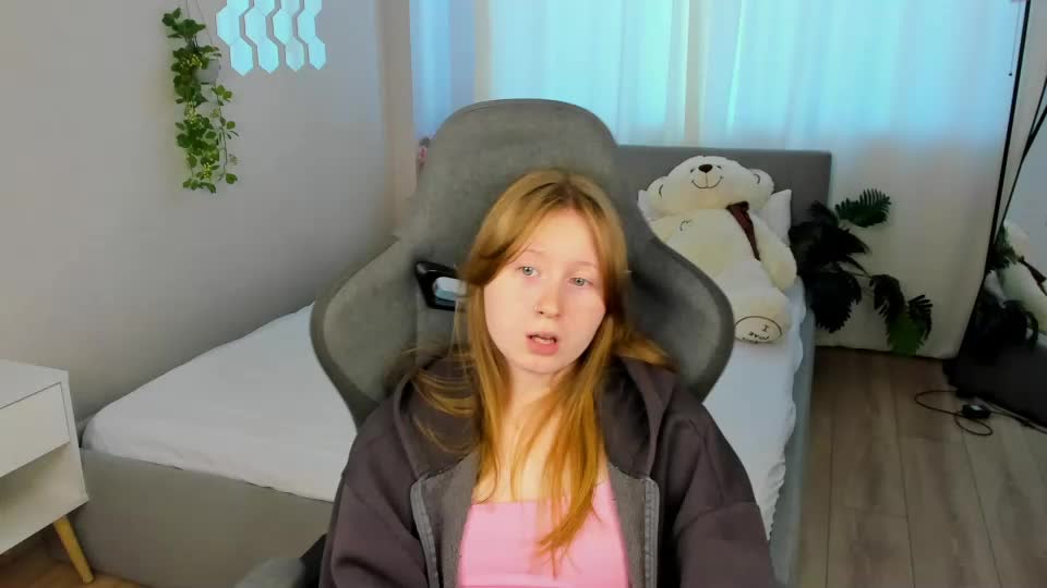 lilitiny Adult Chat August 11, 2026