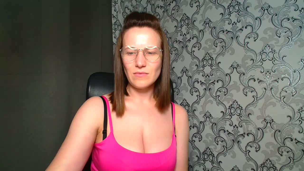 BellaKisss1 Adult Chat August 11, 2026