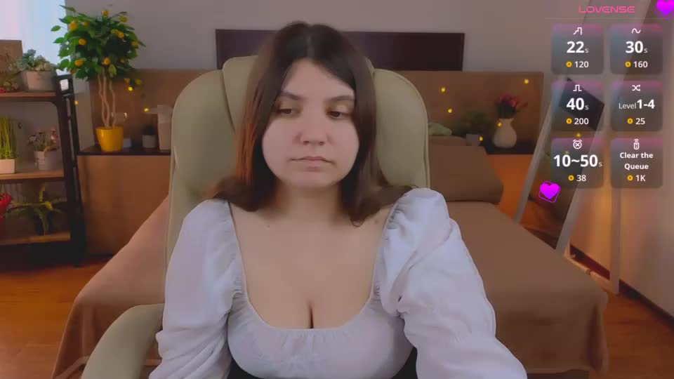 viola__shy Adult Chat August 11, 2026