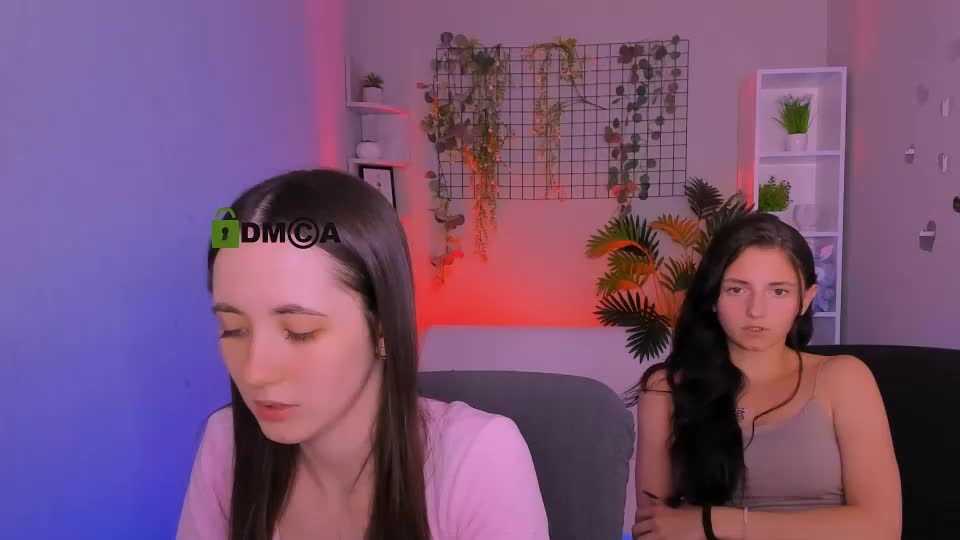 caroline_honeyy Adult Chat August 10, 2026