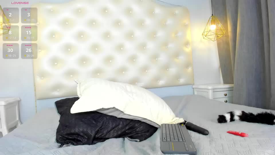 ninaavelvett Adult Chat August 11, 2026