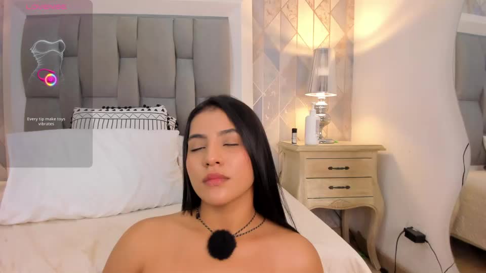 zharia_lux25 Adult Chat August 11, 2026