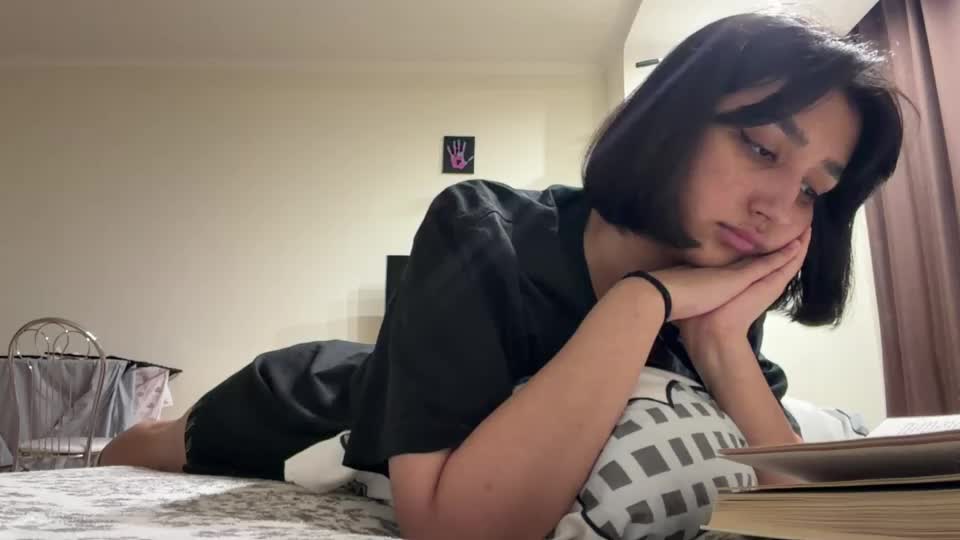 tawnyamartinek Adult Chat August 11, 2026