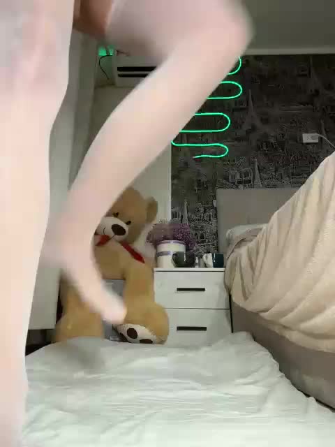 TheLuxeBerry Adult Chat August 11, 2026