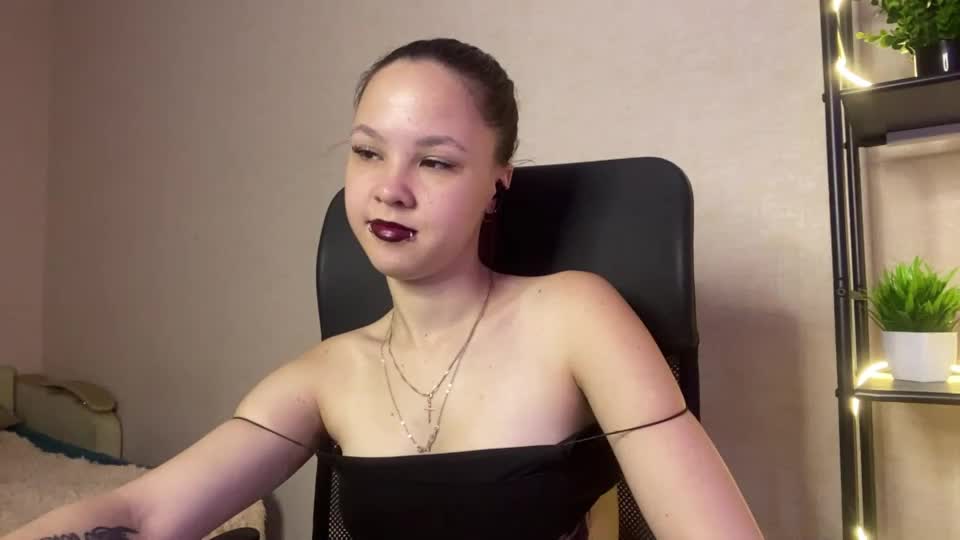 miranda_holms Adult Chat August 11, 2026