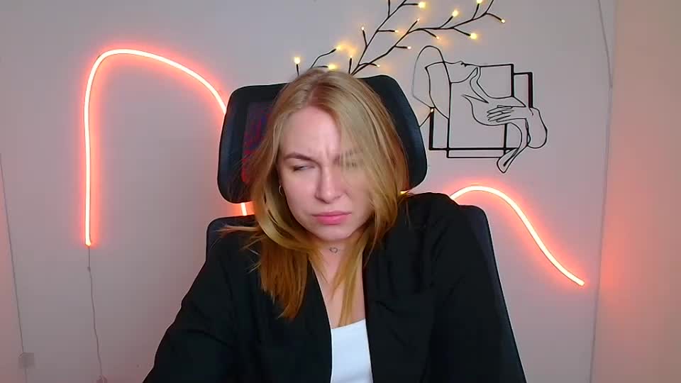 emilia_ilia Adult Chat August 11, 2026
