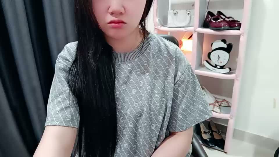 hellokitty_sexy Adult Chat August 11, 2026