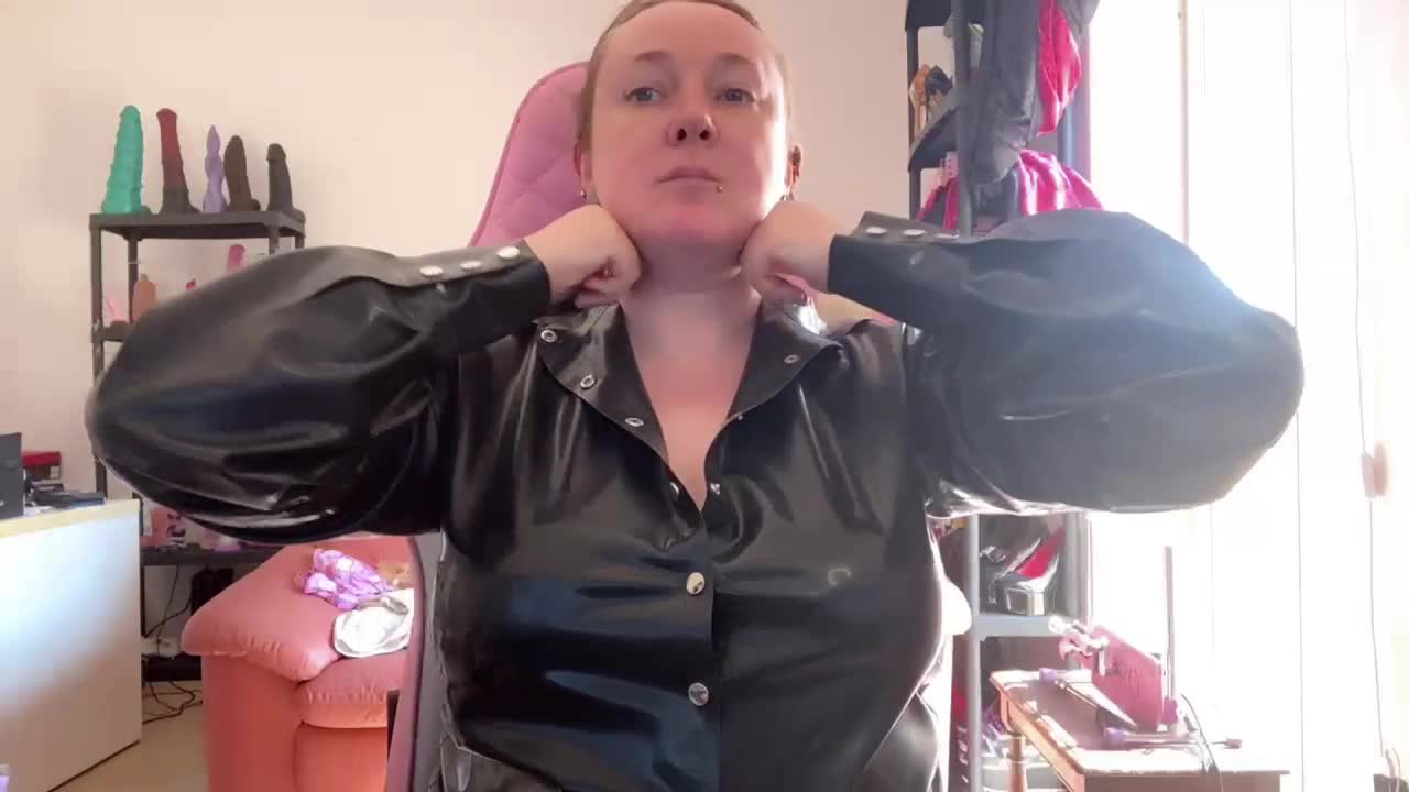 NylonQueen Adult Chat August 11, 2026
