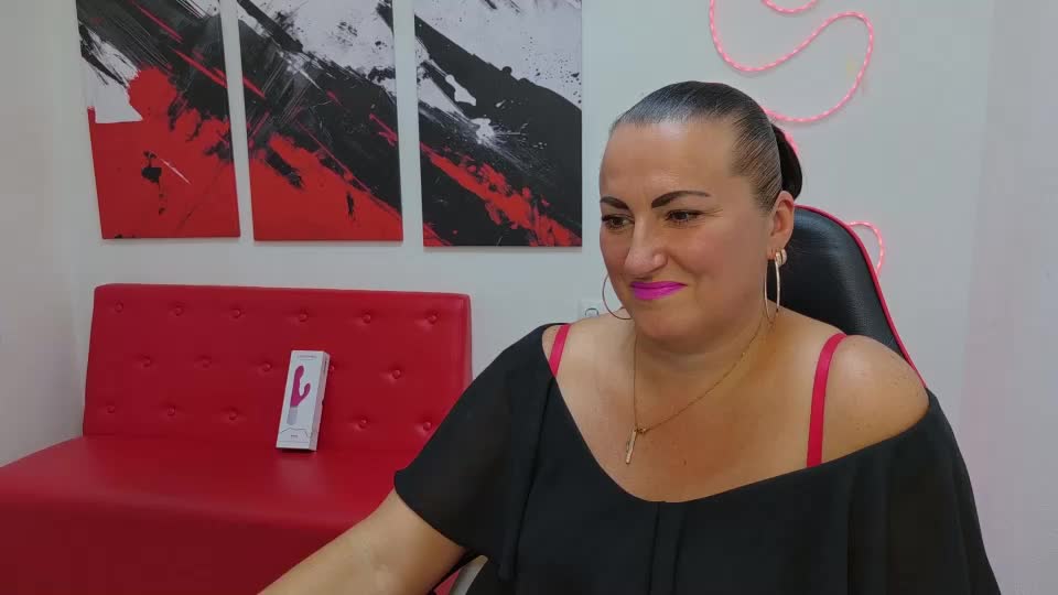 dianamgg Adult Chat August 12, 2026
