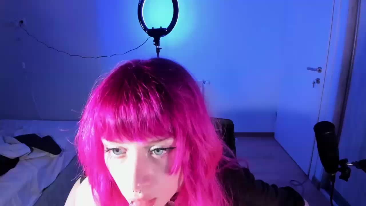 mnepohuyy Adult Chat August 11, 2026