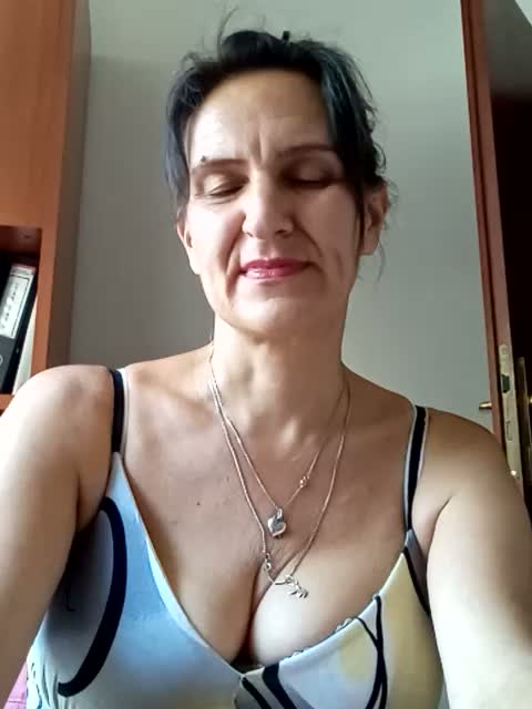 AleneLorrie Adult Chat August 11, 2026