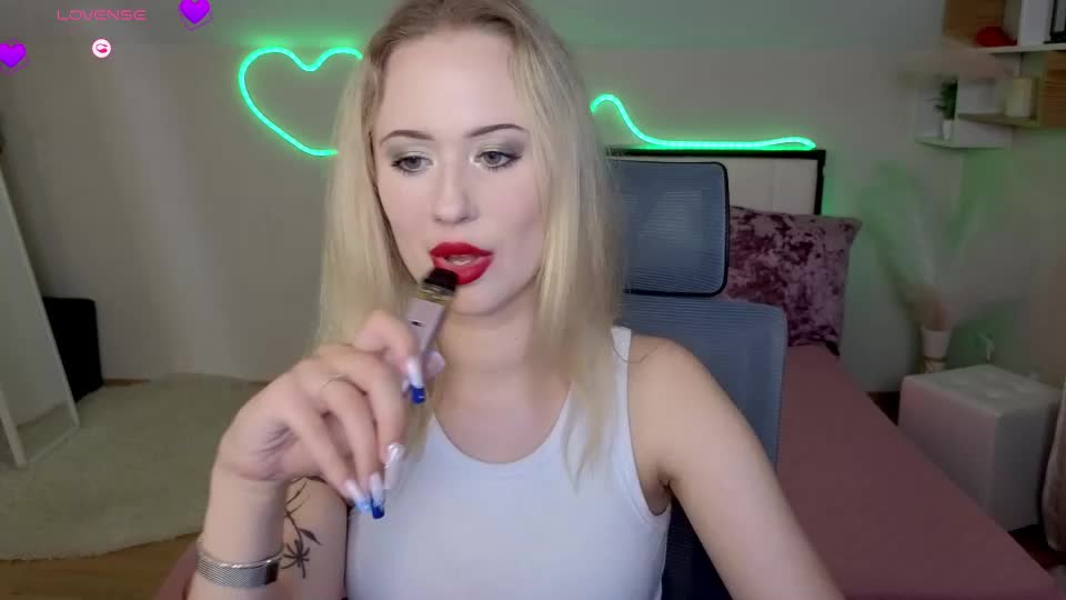 beauty_sashaxx Adult Chat August 11, 2026