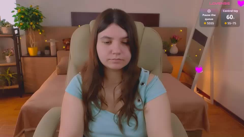 viola__shy Adult Chat August 11, 2026