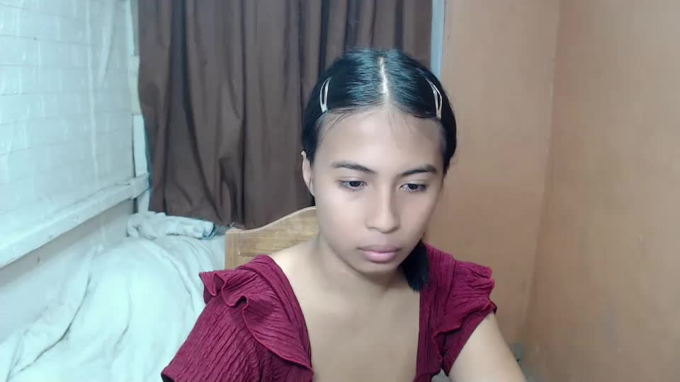 its_leigh Adult Chat August 12, 2026