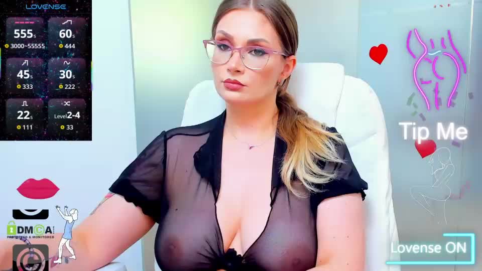 evelyne_rose Adult Chat August 12, 2026
