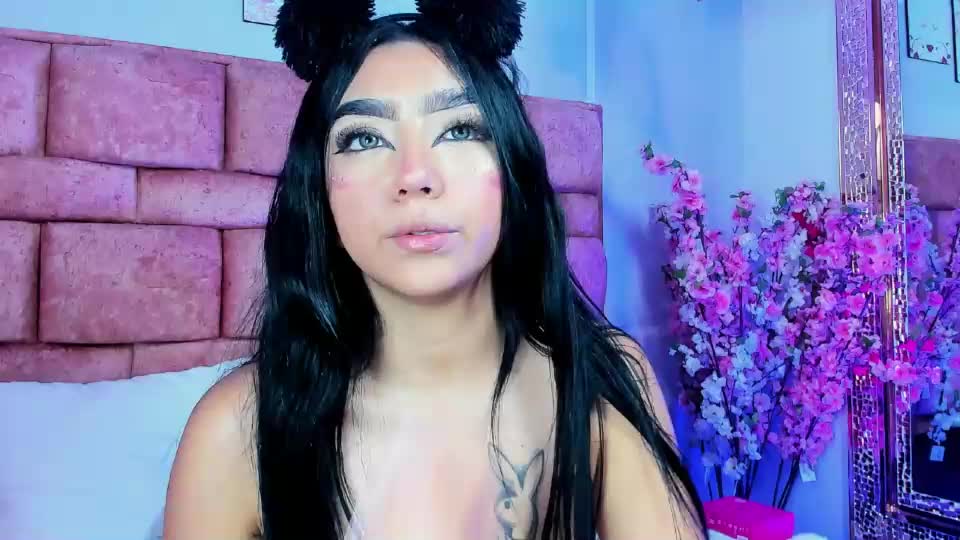 evelyn_noa Adult Chat August 12, 2026