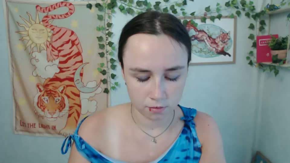 veryveryvery_shy Adult Chat August 12, 2026