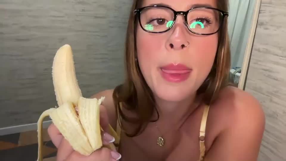 karinaaaxx Adult Chat August 12, 2026