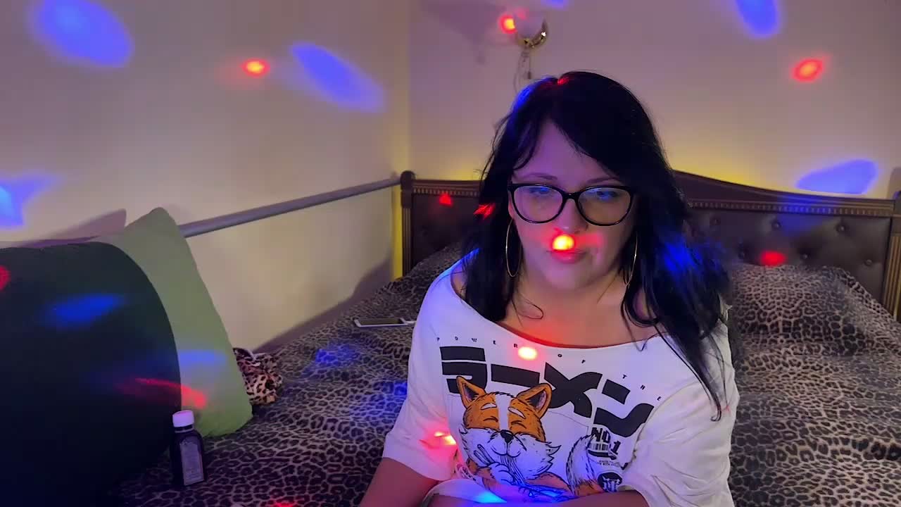 OxiXLove Adult Chat August 12, 2026
