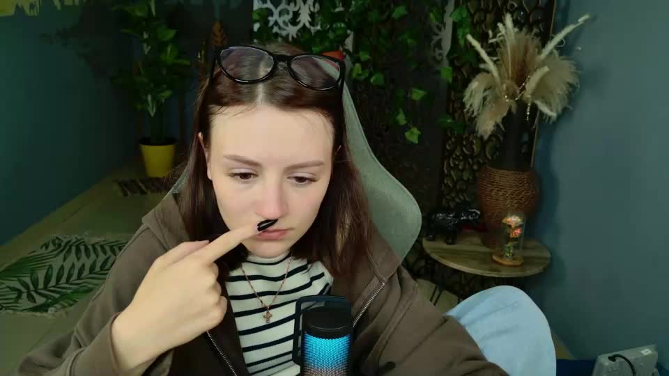 esterhernandes Adult Chat August 12, 2026