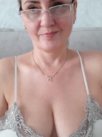 SexiestJess45 Adult Chat August 12, 2026
