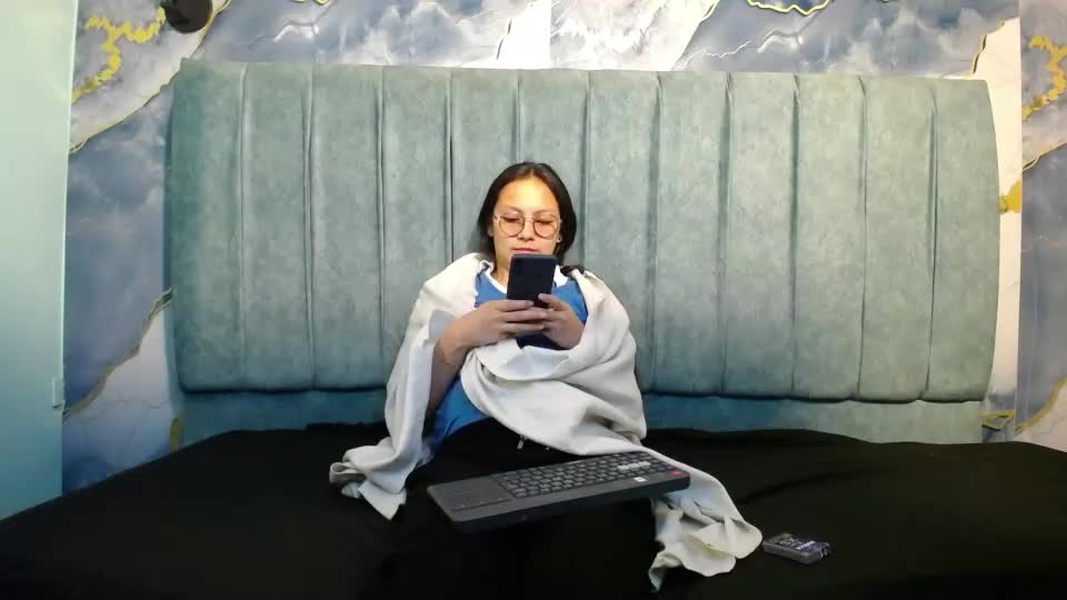 katalina07 Adult Chat August 12, 2026