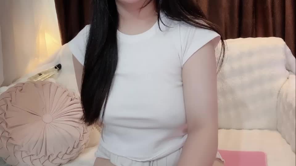 clari_yumi Adult Chat August 12, 2026