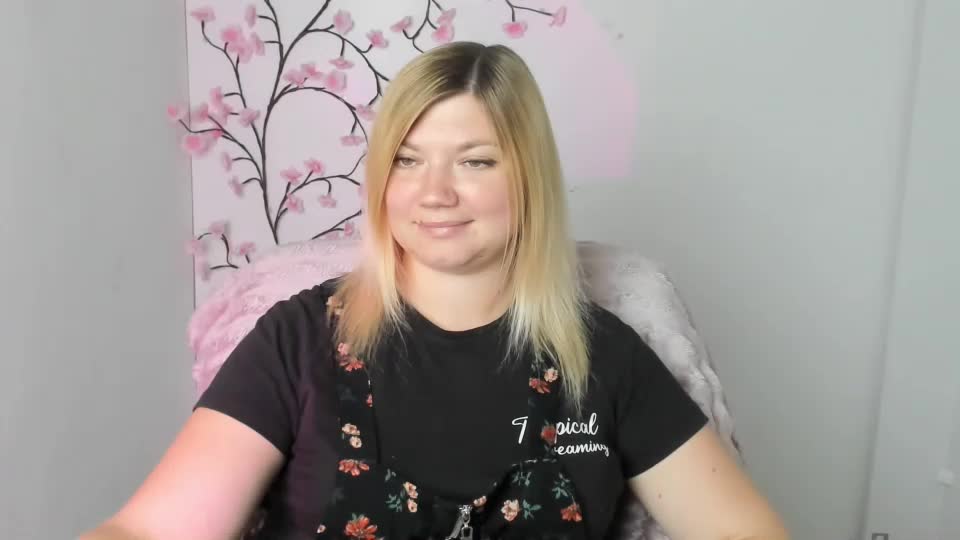 molly_moree Adult Chat August 12, 2026