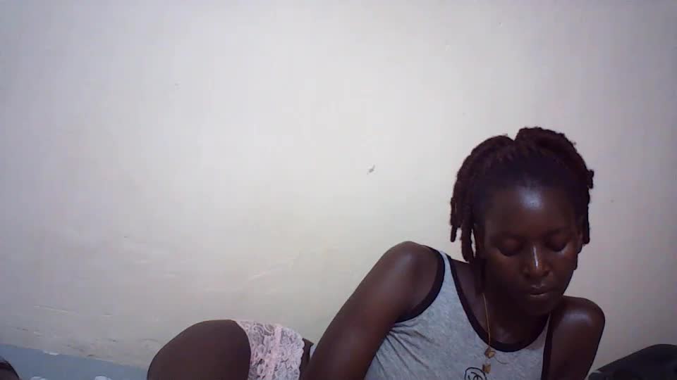 queen_0012 Adult Chat August 13, 2026