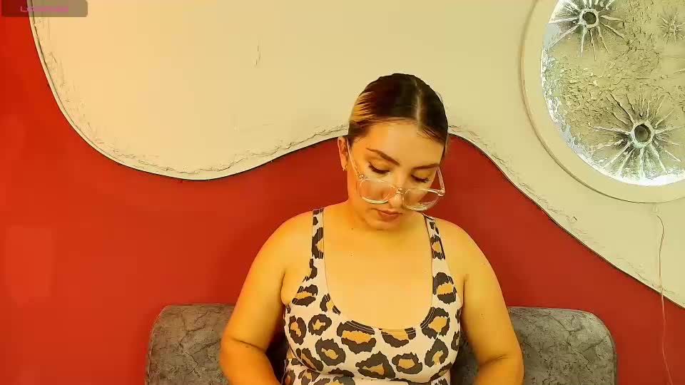 luna__velvet Adult Chat August 12, 2026