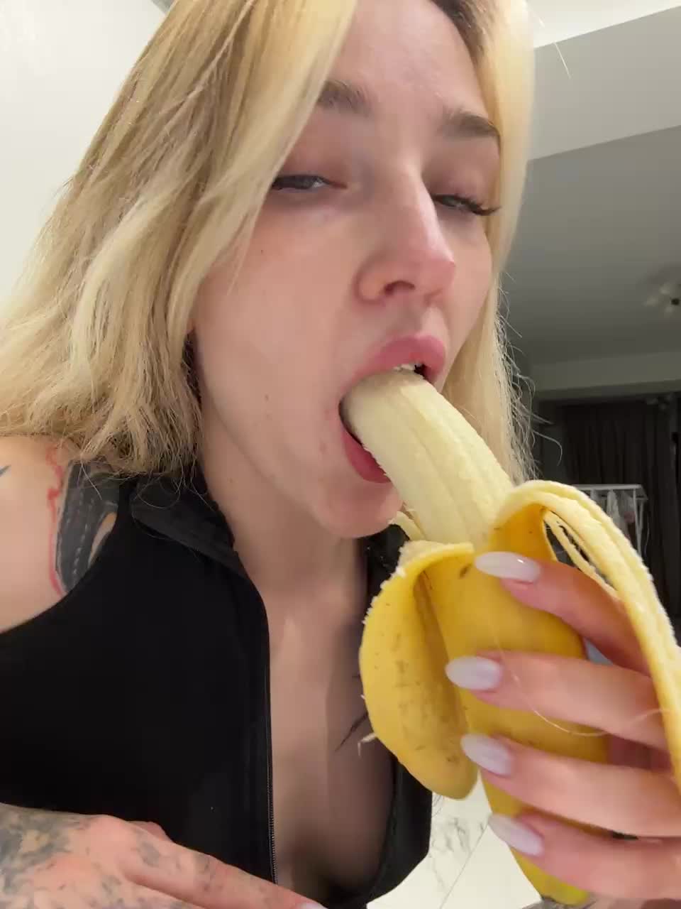 AlinnaAnnila Adult Chat August 12, 2026