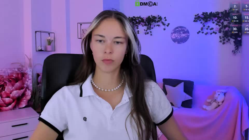 mia_mooon_ Adult Chat August 13, 2026