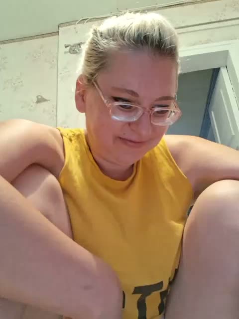 Vika211 Adult Chat August 13, 2026