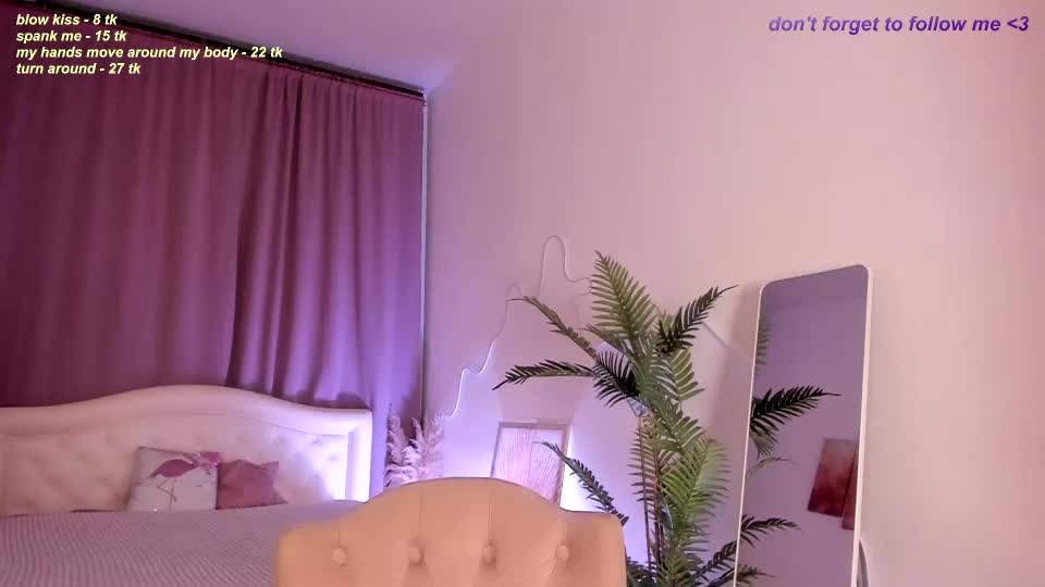 laura_coy Adult Chat August 14, 2026