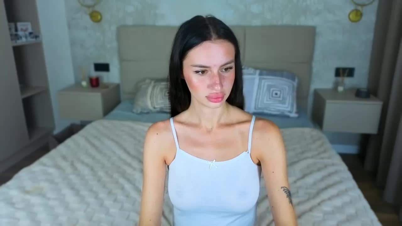 SnowWhiteee Adult Chat August 14, 2026