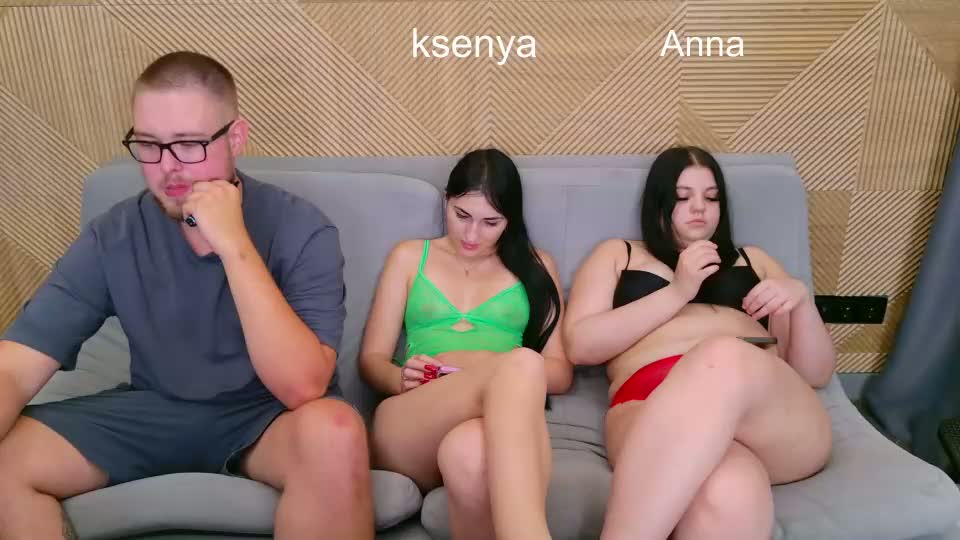ksenyahot Adult Chat August 14, 2026