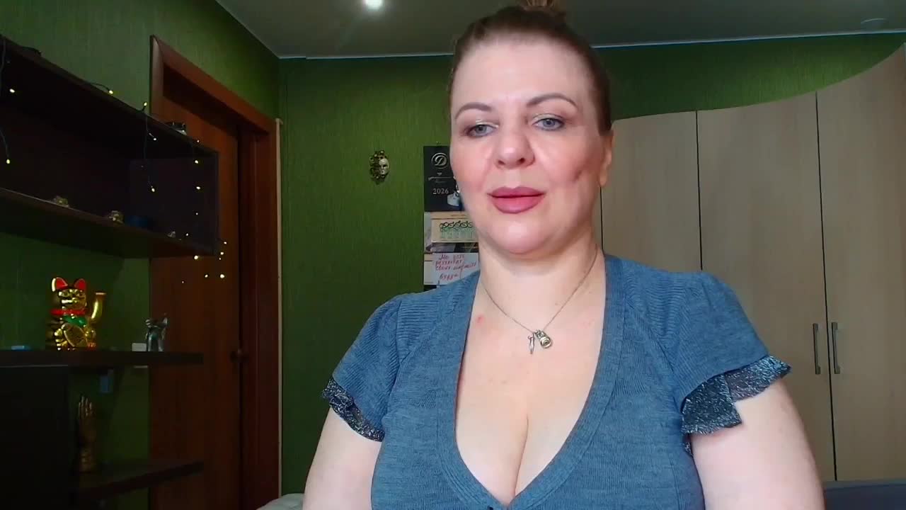 Veronika_Gold Adult Chat August 14, 2026
