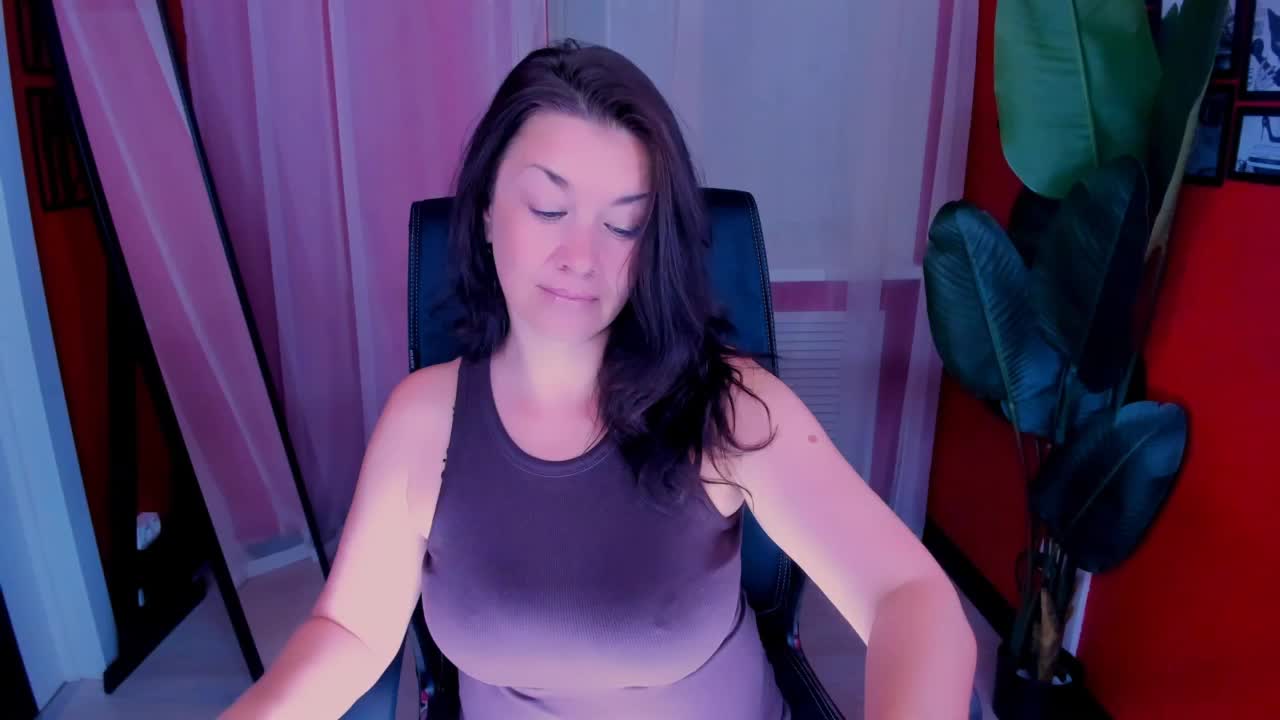 AnaMills Adult Chat August 14, 2026